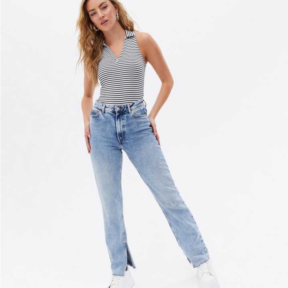 New Look Sleeveless Bodysuit in White Stripe